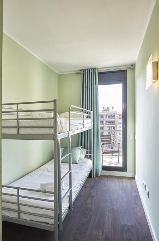 The Lonely Chimney Apartments Barcelona Szoba fotó